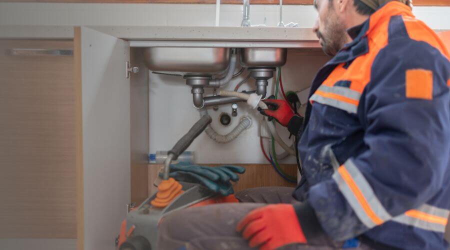 Commercial Slab Leak Plumbing in Cottonwood Falls, KS
